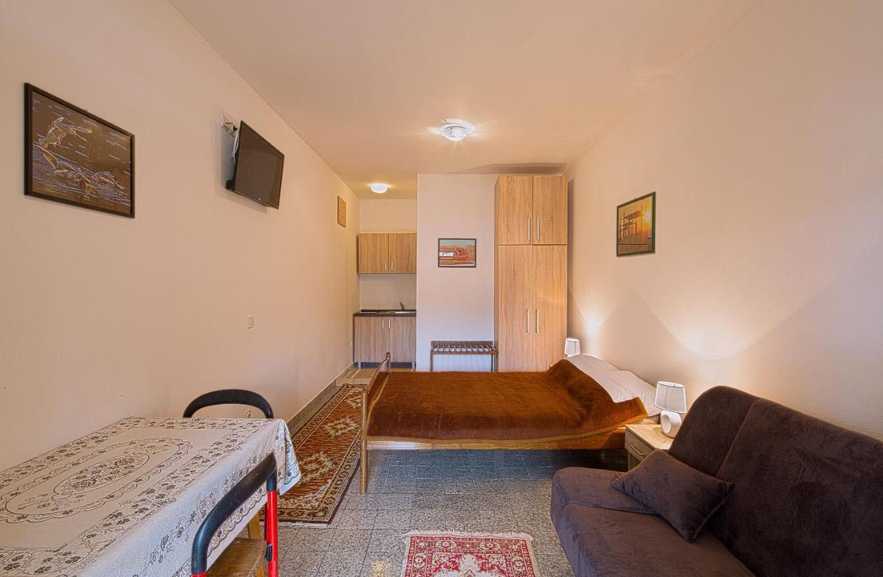 Madra Rooms And Apartments Budva Exterior photo